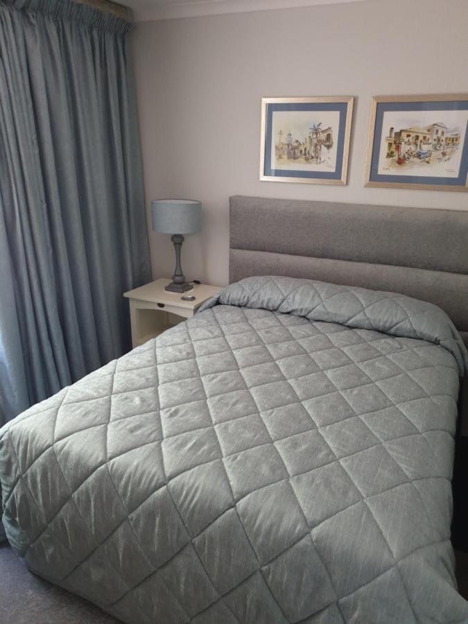 125 On Van Buuren Road Guest House โจฮันเนสเบิร์ก ภายนอก รูปภาพ